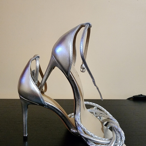 Heels - Picture 3 of 8